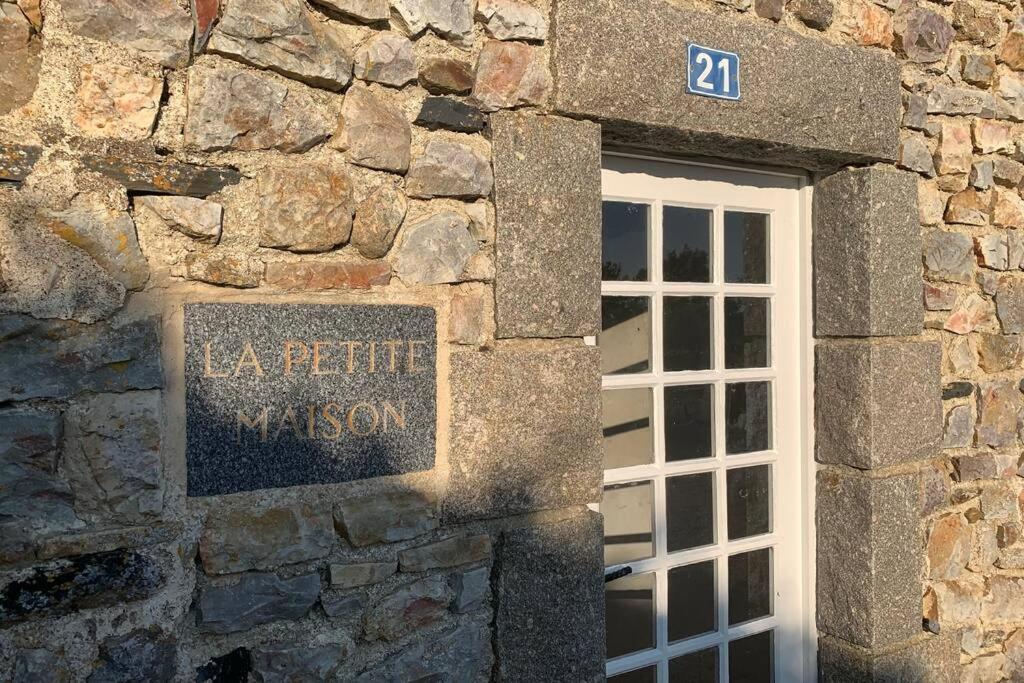 Sciotot - Bord De Mer - La Petite Maison Les Pieux Екстер'єр фото