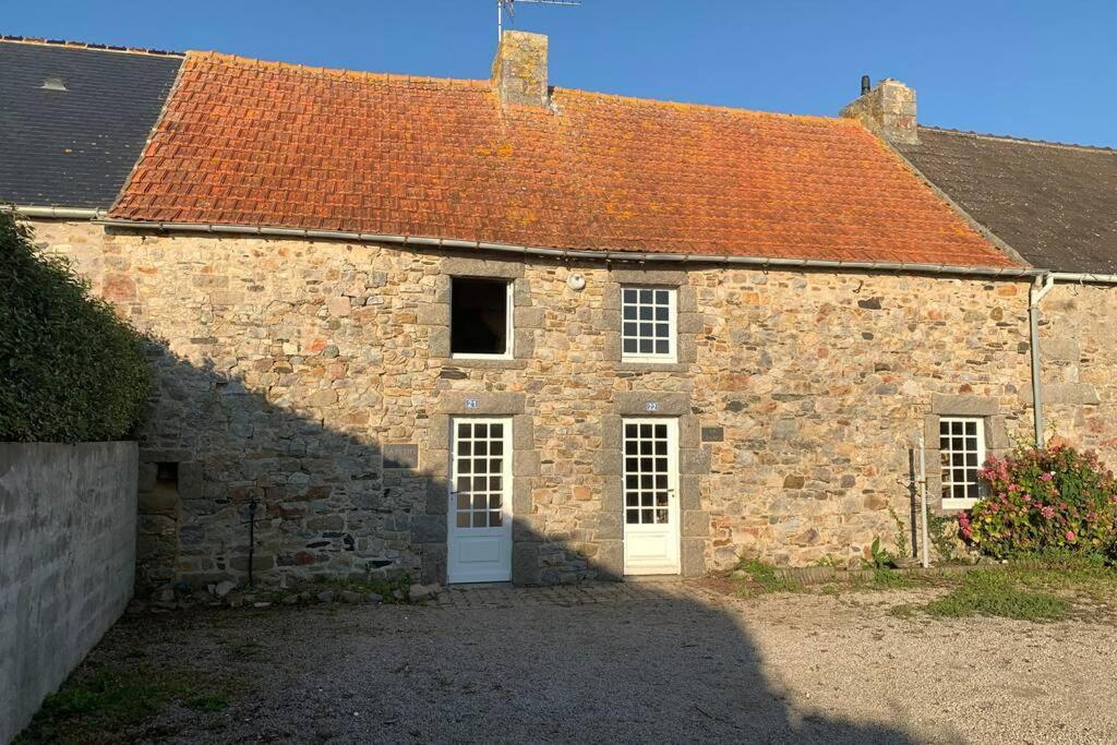 Sciotot - Bord De Mer - La Petite Maison Les Pieux Екстер'єр фото